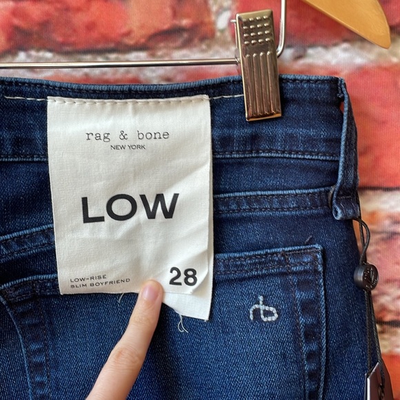 Dark Wash rag & bone Dre Low-Rise Slim Boyfriend Jeans in Bayview - Picture 13 of 17